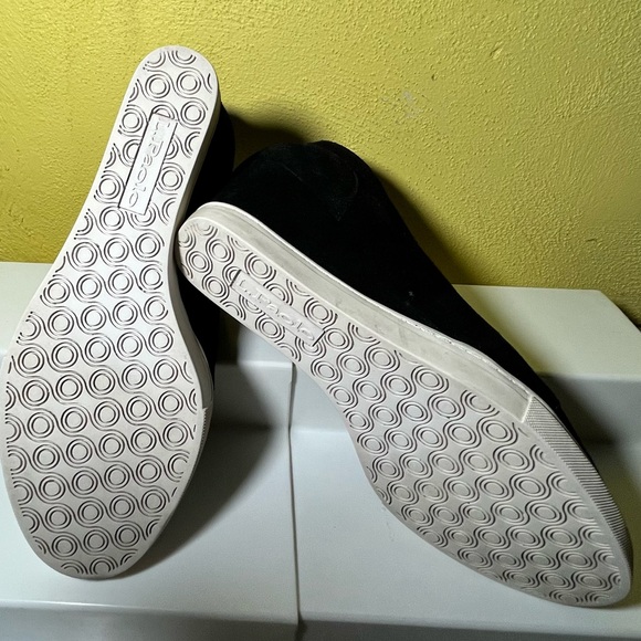 Linea Paola Black Suede Wedges w/ Zipper !! - Picture 10 of 10